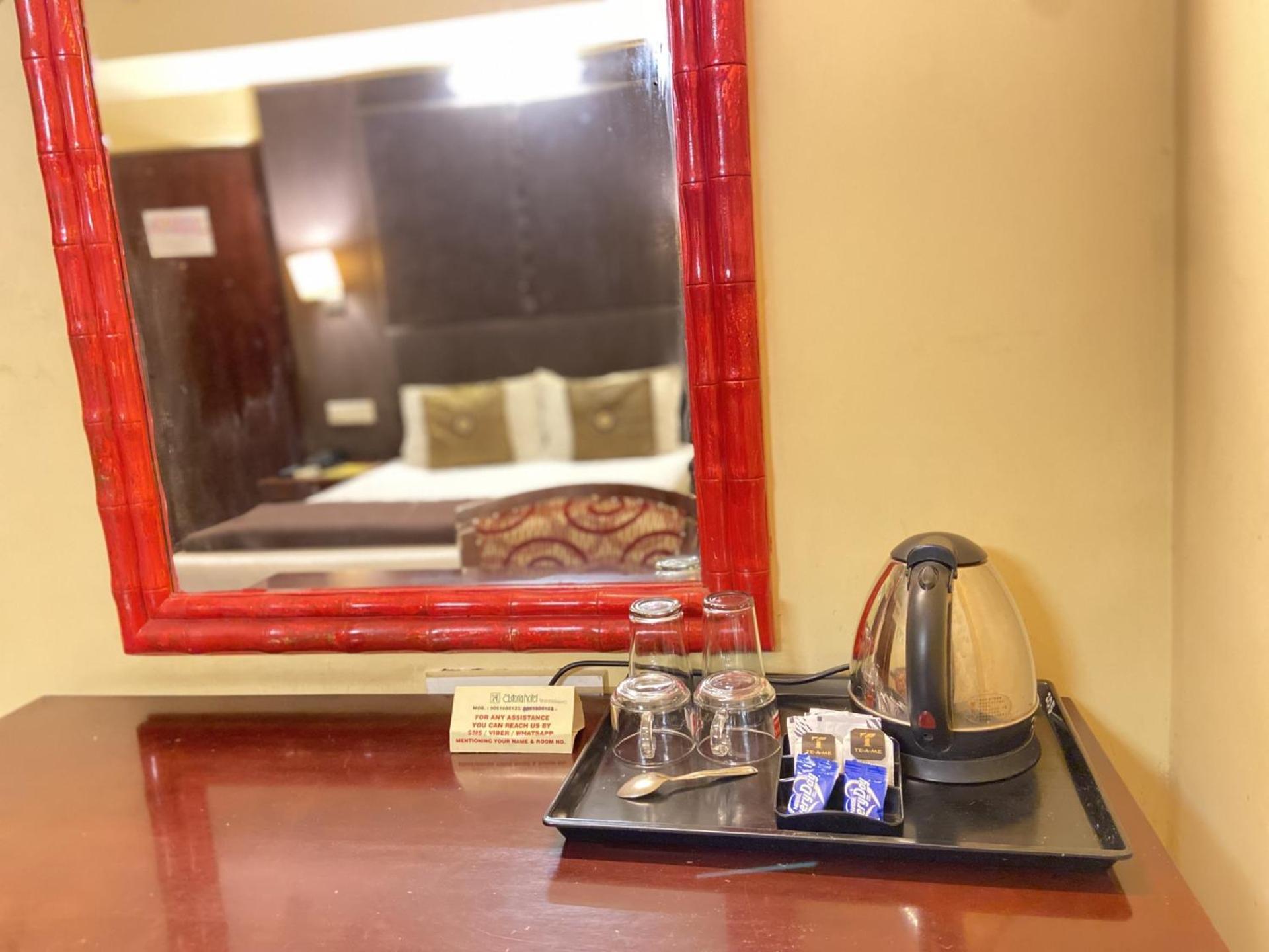Astoria Hotel Калькутта Экстерьер фото