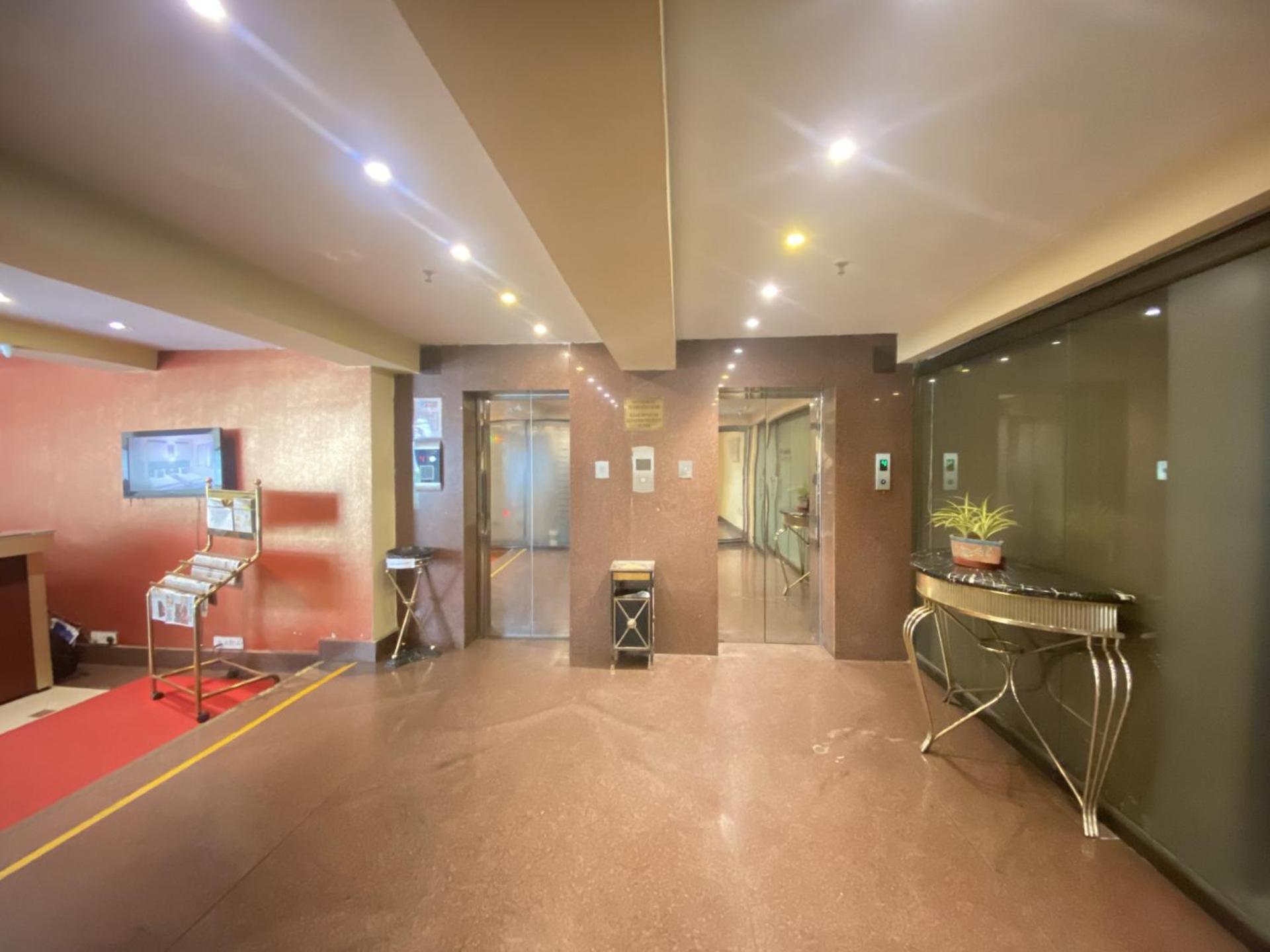 Astoria Hotel Калькутта Экстерьер фото