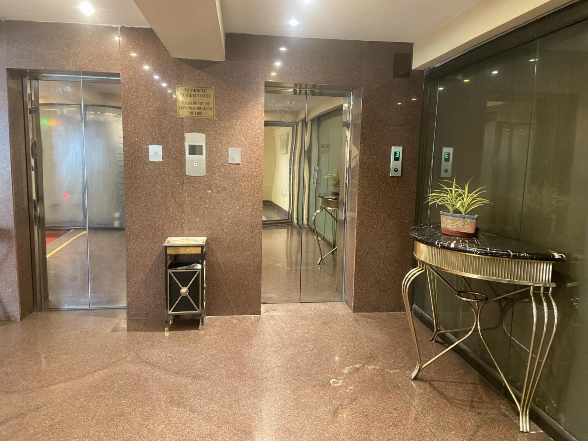 Astoria Hotel Калькутта Экстерьер фото