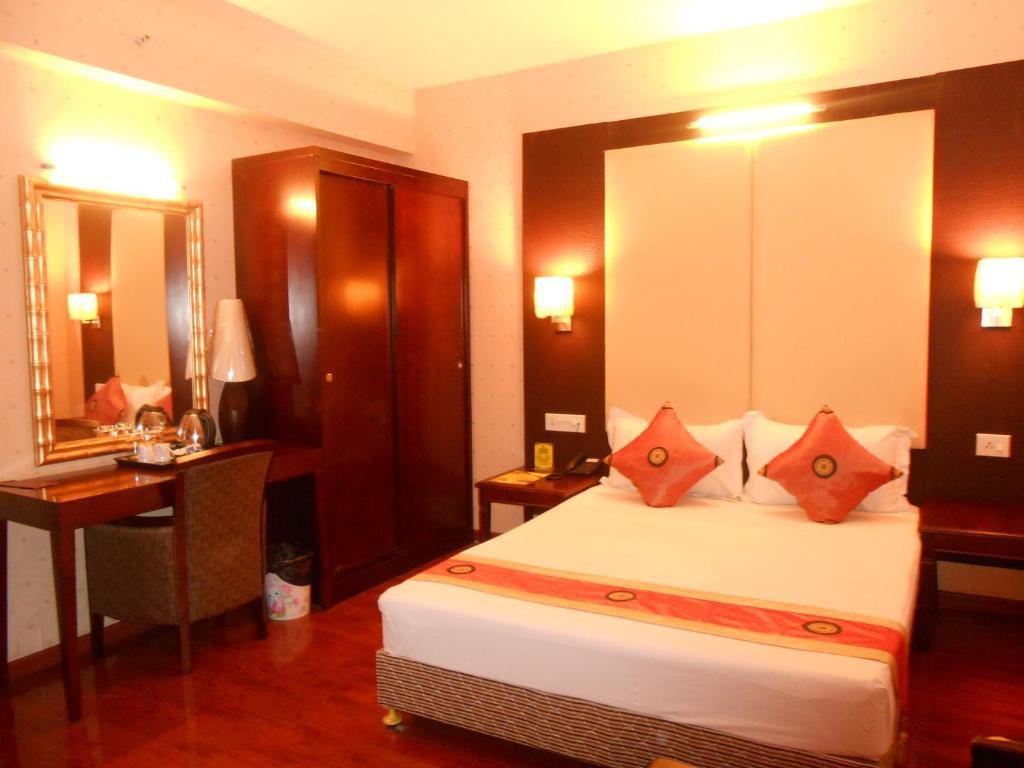 Astoria Hotel Калькутта Экстерьер фото